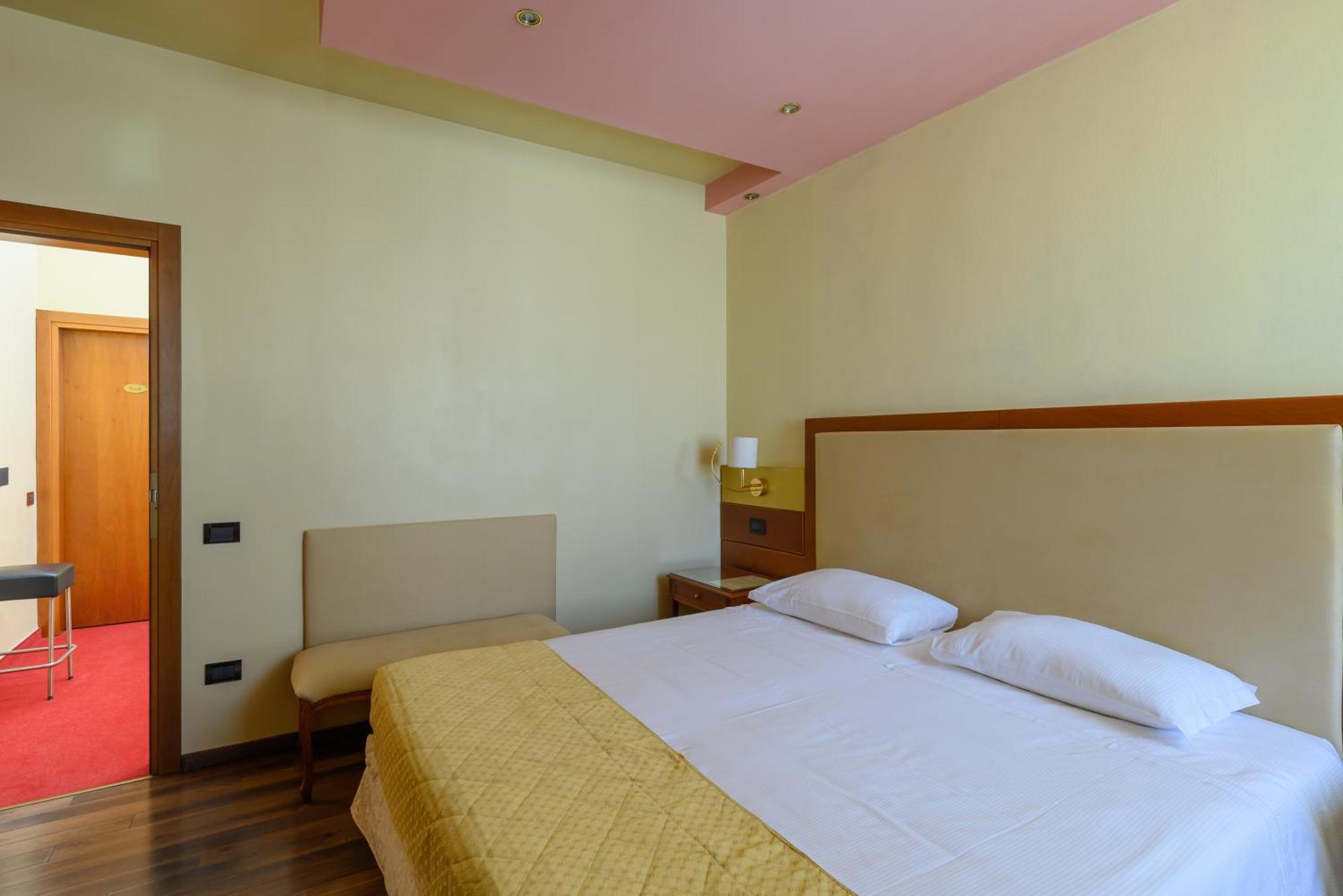 Diamantino Town House 3* Padua